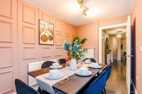 NEW Terracotta House - Fabulous 3 Bedroom House in Stoke-on-Trent